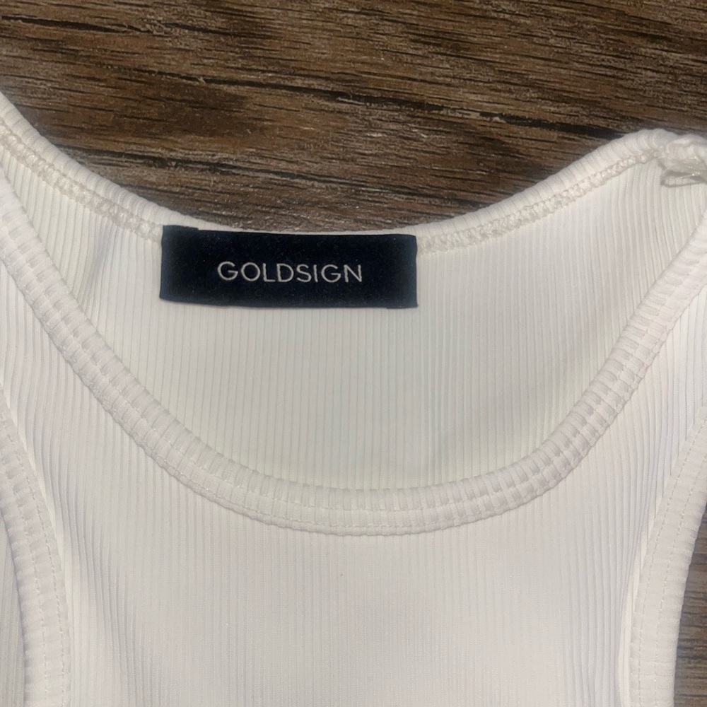 Goldsign women’s white ribbed tank - Picture 3 of 6